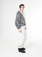 city skin zip, white.