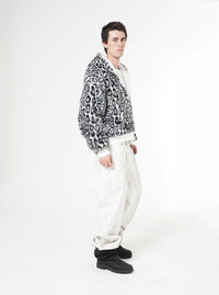 city skin zip, white.